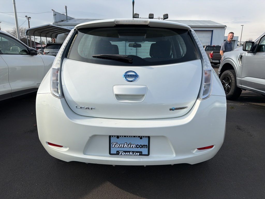 2013 Nissan Leaf SV photo 4