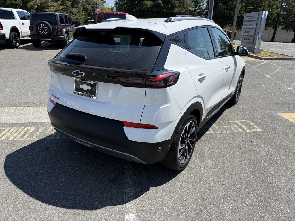 2022 Chevrolet Bolt EUV Premier photo 4