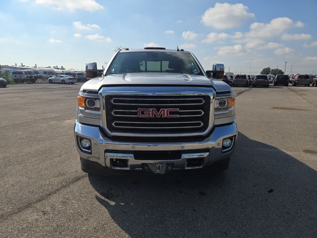 2017 Gmc Sierra 2500 SLT photo 3