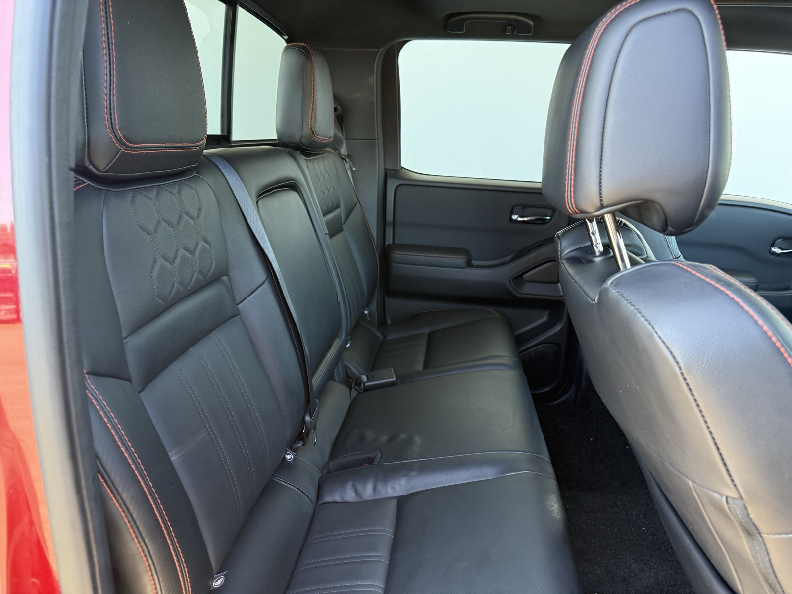 2024 Nissan Frontier PRO-4X photo 10