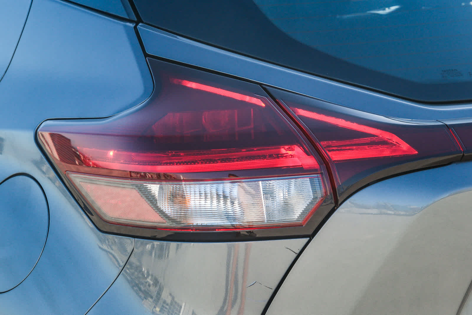 2024 Nissan Kicks SV photo 7
