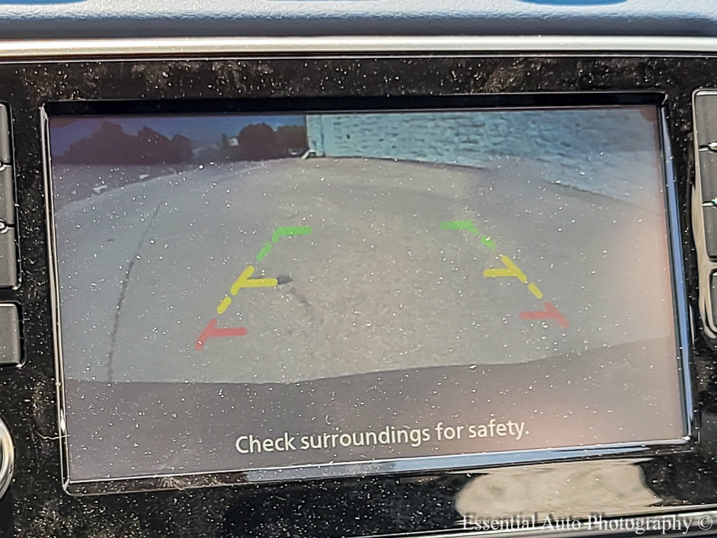 2025 Nissan Versa SV photo 4