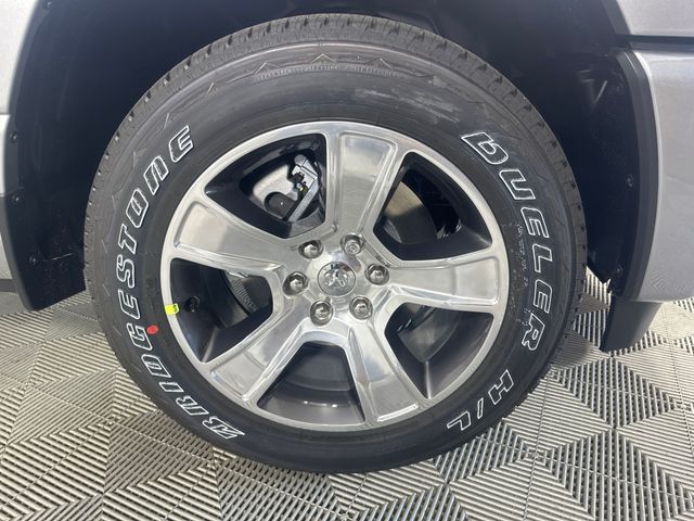 2025 Ram 1500 Tradesman photo 6