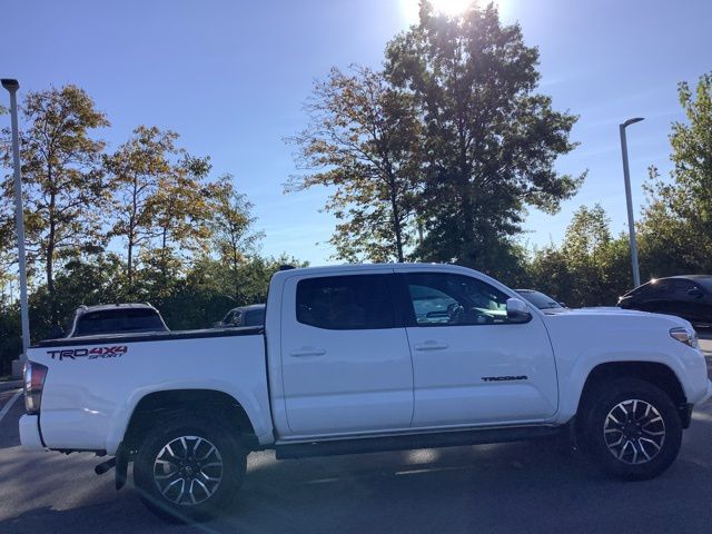 2022 Toyota Tacoma TRD Sport photo 4