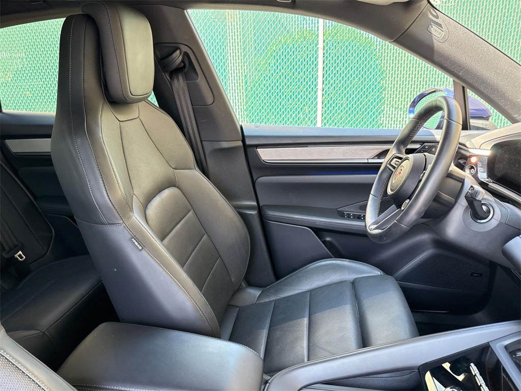 2024 Porsche Macan Electric 4 photo 14