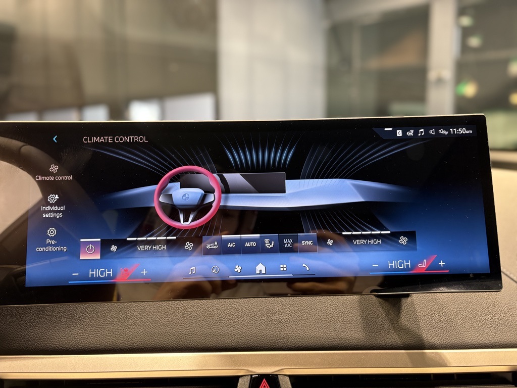 2025 Bmw iX photo 9