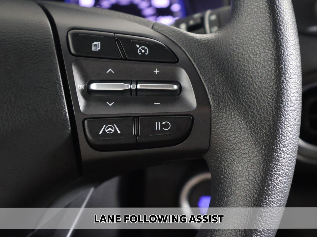 2023 Hyundai Kona SEL photo 2