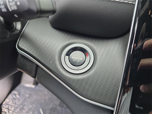 2025 Jeep Grand Cherokee Altitude photo 23