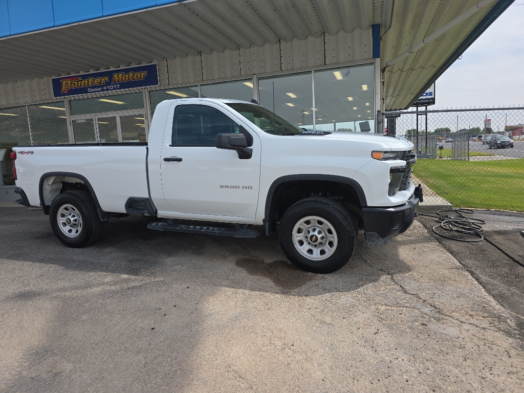 2024 Chevrolet Silverado 3500HD photo 2