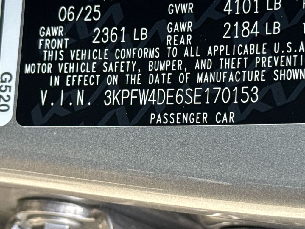2025 Kia K4 GT-Line photo 29