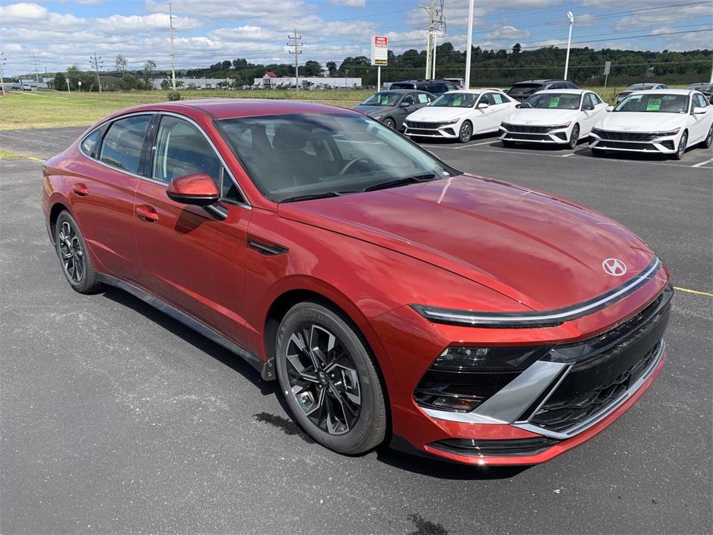 2025 Hyundai Sonata SEL's photo