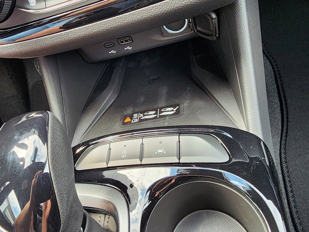 2025 Buick Envista ST photo 25
