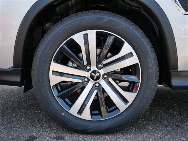 2025 Mitsubishi Outlander Sport SE photo 3