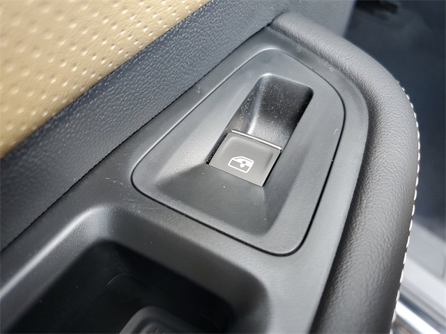 2026 Volkswagen Atlas Cross Sport SE Technology photo 11