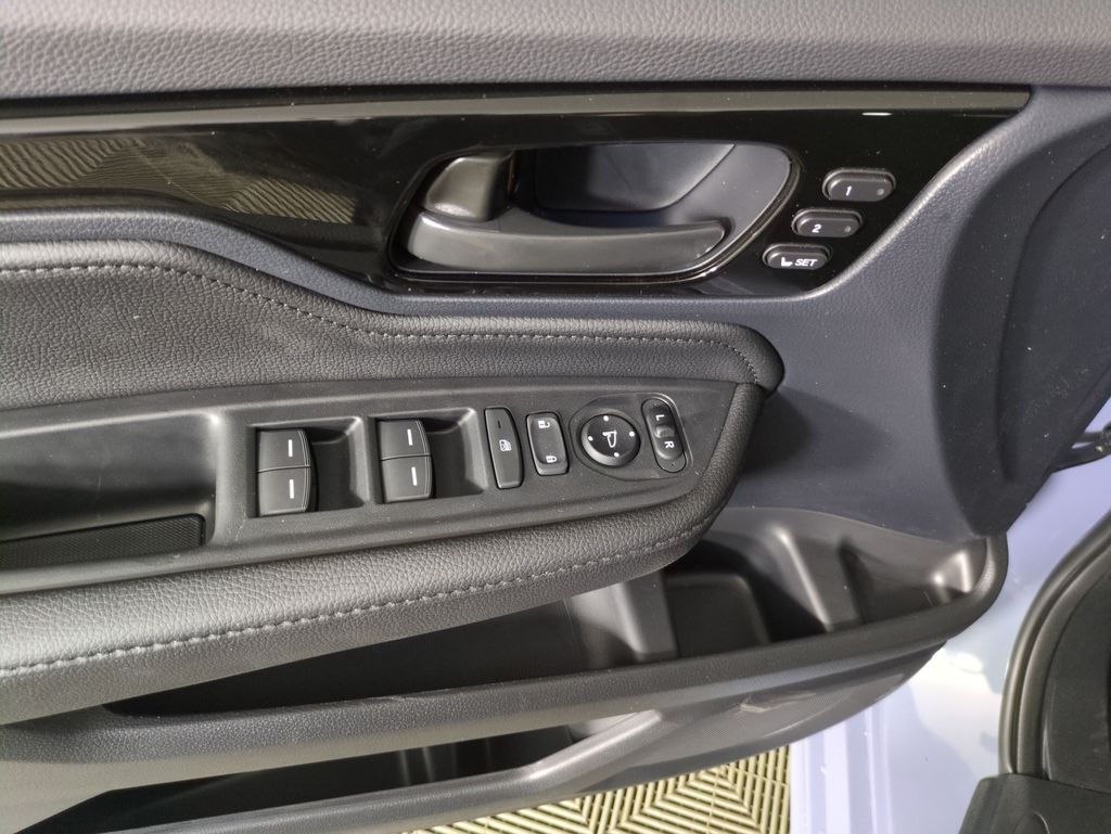 2026 Honda Odyssey Touring photo 11
