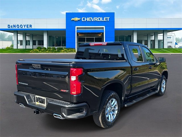 2025 Chevrolet Silverado RST photo 5