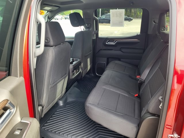 2024 Chevrolet Silverado 1500 LT photo 15