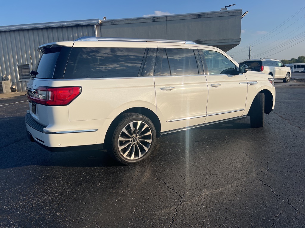 2021 Lincoln Navigator L Reserve photo 3