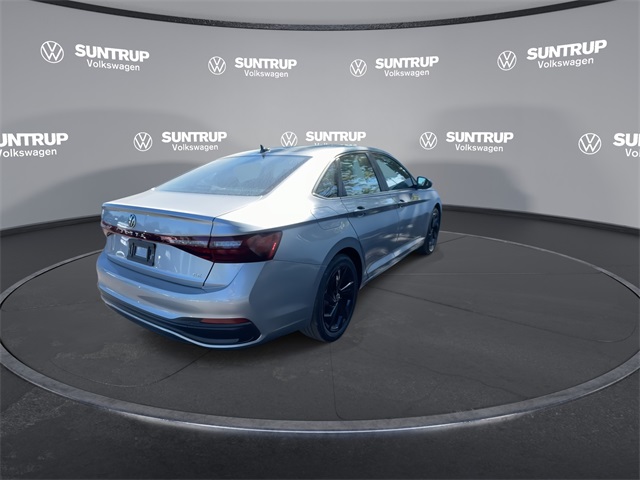 2025 Volkswagen Jetta 1.5T SE photo 13