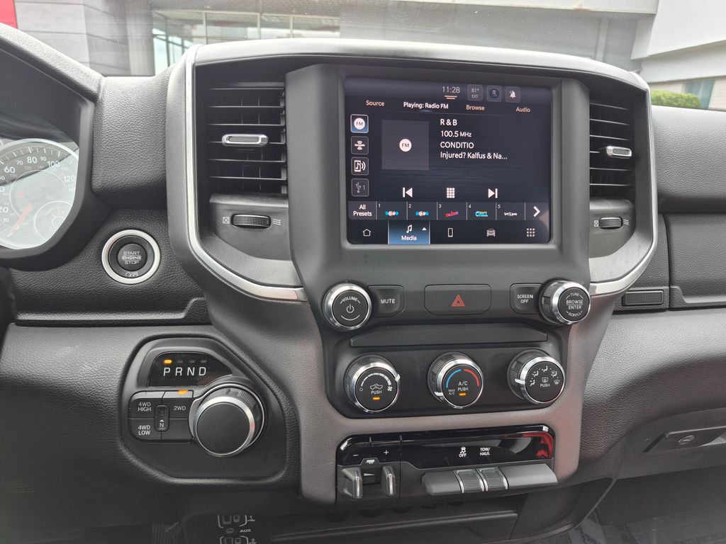 2024 Ram 2500 Big Horn photo 18