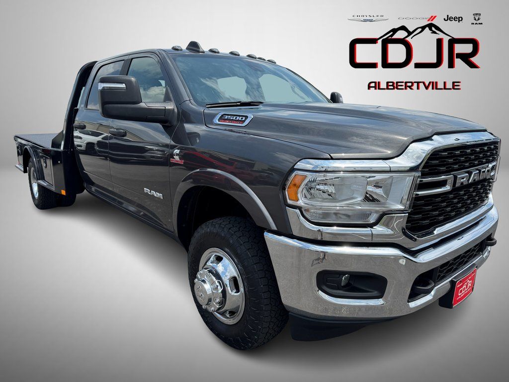 2024 RAM Ram 3500 Chassis Cab SLT
