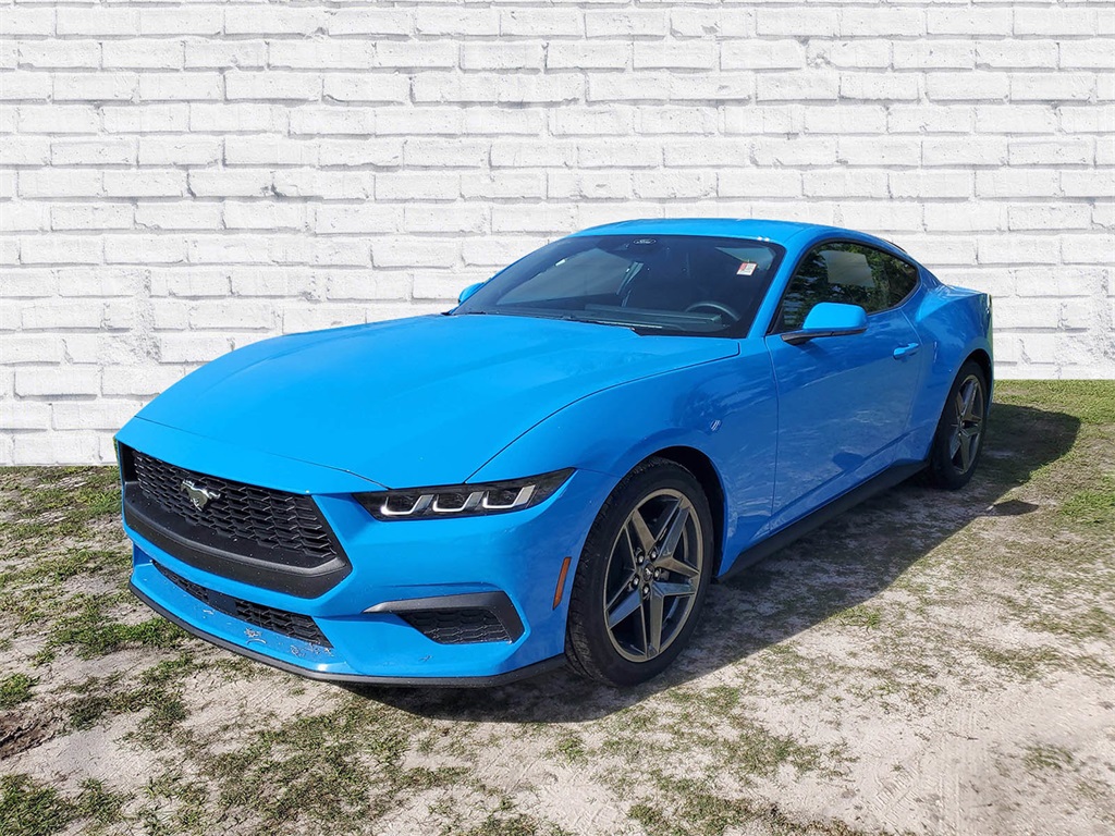 2025 Ford Mustang EcoBoost Premium photo 4