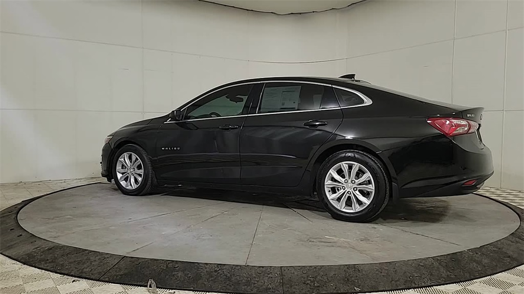 2022 CHEVROLET MALIBU - Image 4