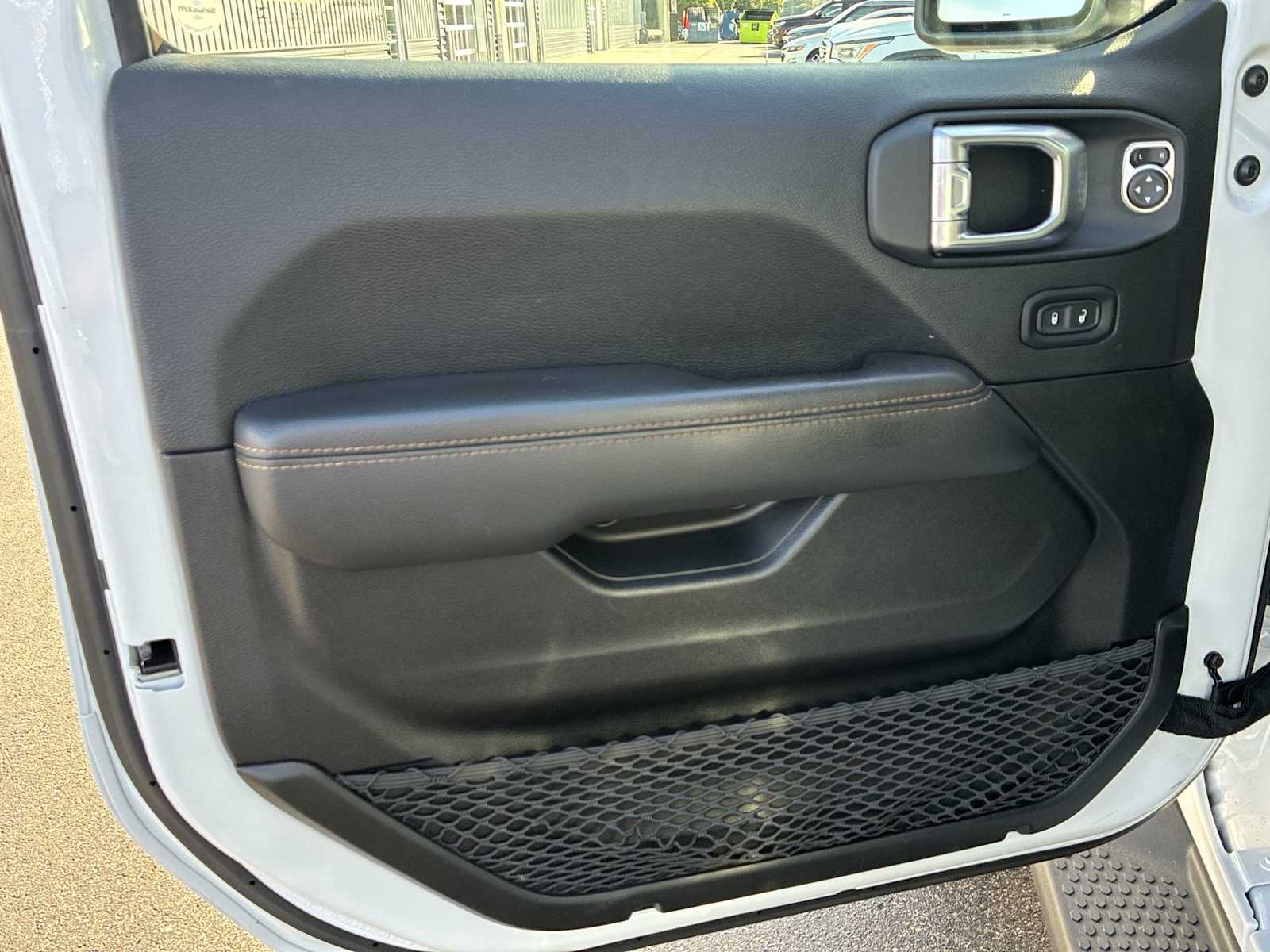 2021 Jeep Wrangler 4xe Unlimited Sahara High Altitude photo 22