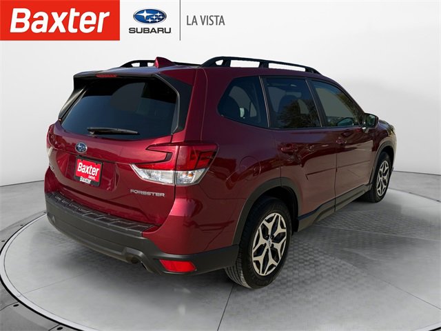 2022 Subaru Forester Premium photo 4