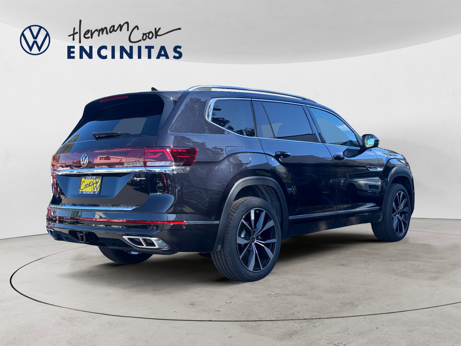2025 Volkswagen Atlas SEL Premium R-Line photo 5