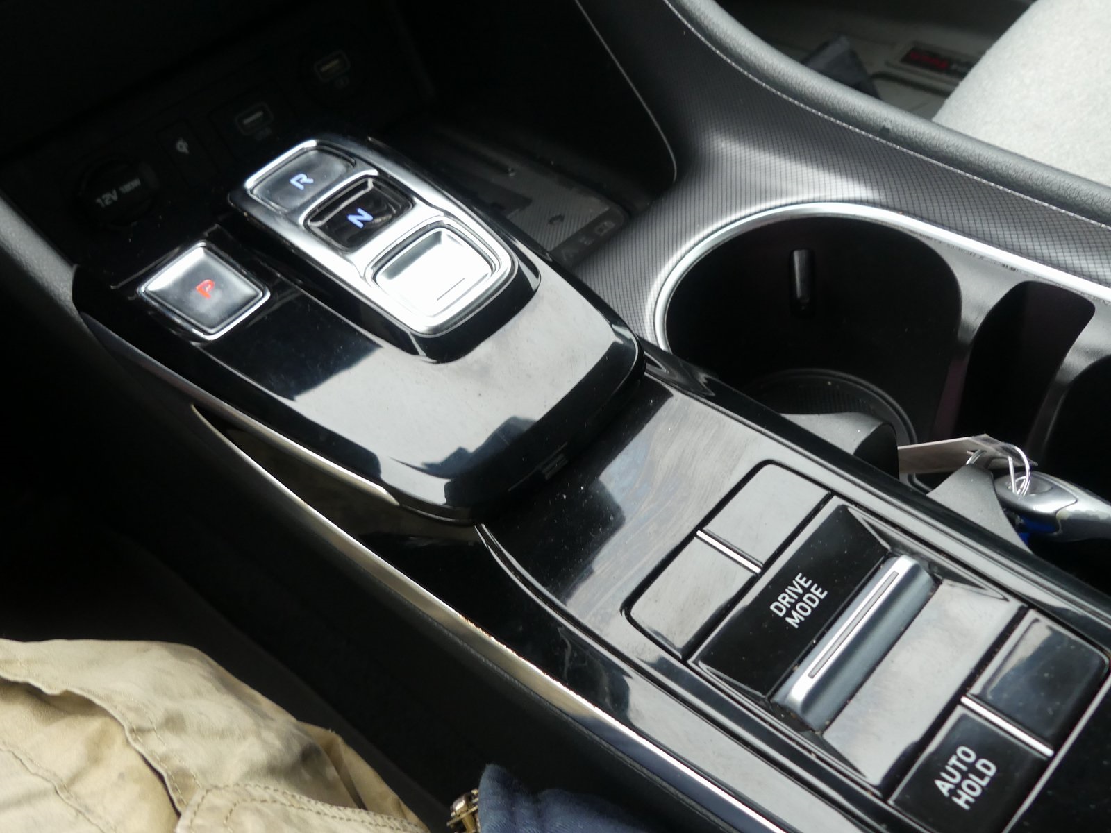 2021 Hyundai Sonata SEL Convenience photo 17
