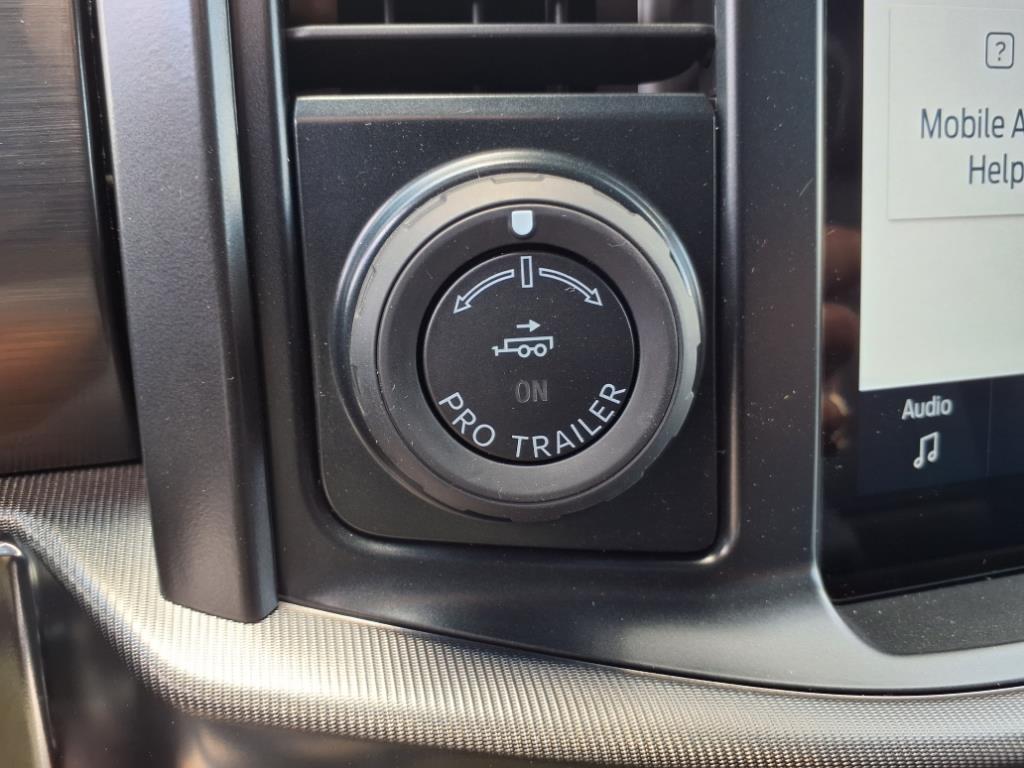 2025 Ford F-150 Lariat photo 11
