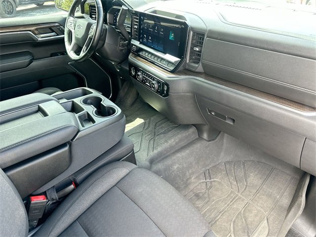 2023 Chevrolet Silverado 1500 RST photo 17