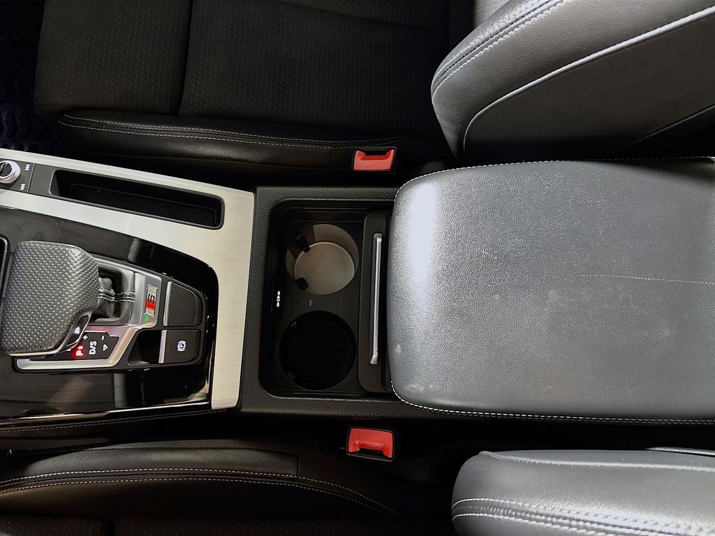 2021 Audi SQ5 Prestige photo 11