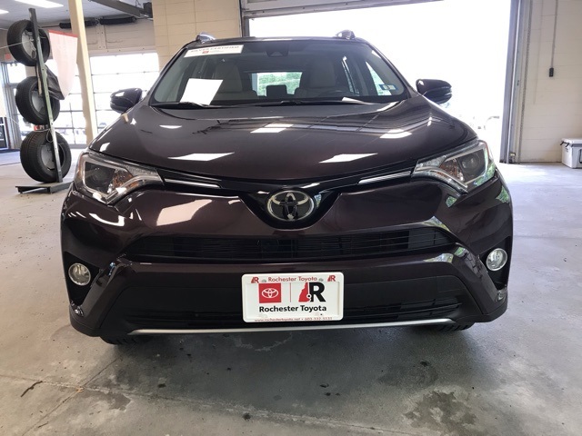 2018 Toyota RAV4 XLE photo 9
