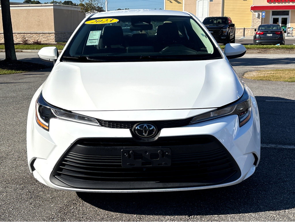 2023 Toyota Corolla LE photo 2