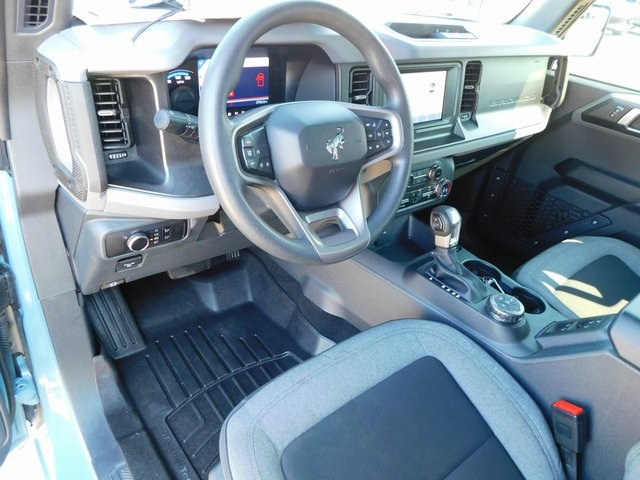 2023 Ford Bronco Base photo 14