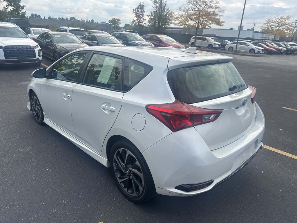 2018 Toyota Corolla iM Base photo 7