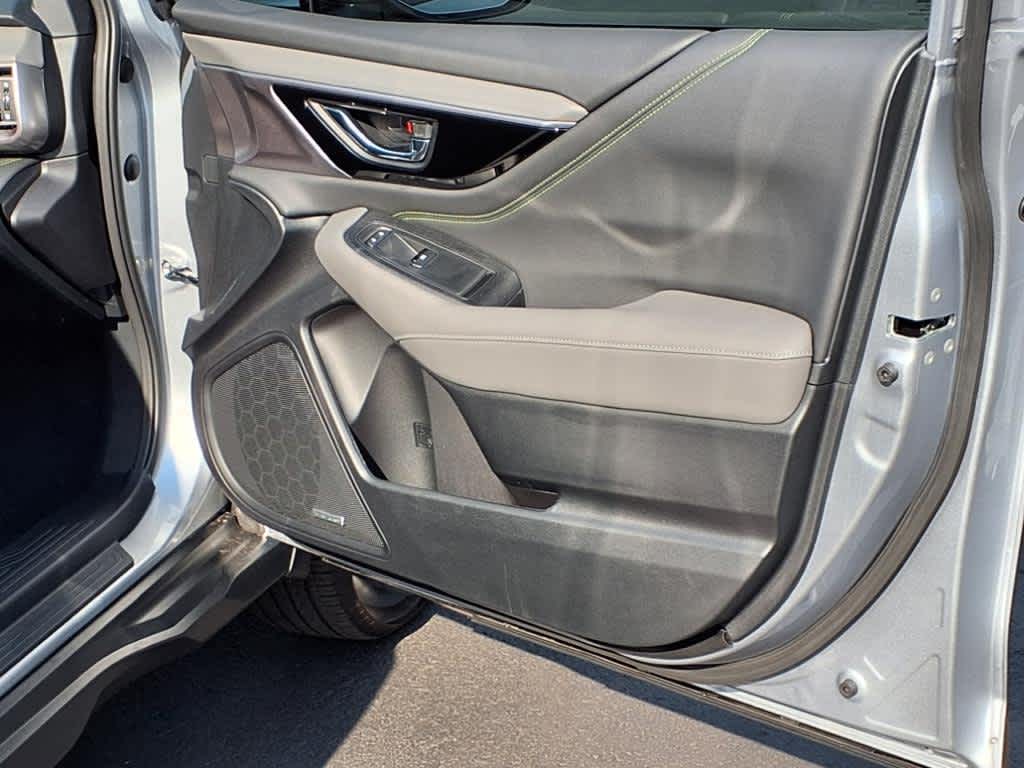 2025 Subaru Outback Onyx Edition XT photo 18