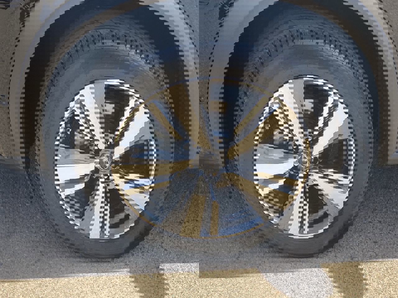 2023 Nissan Rogue SL photo 30