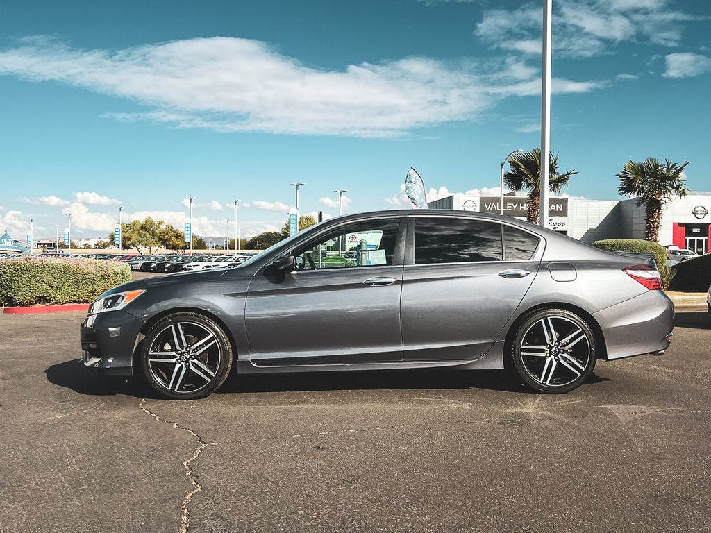 2017 Honda Accord Sport photo 9