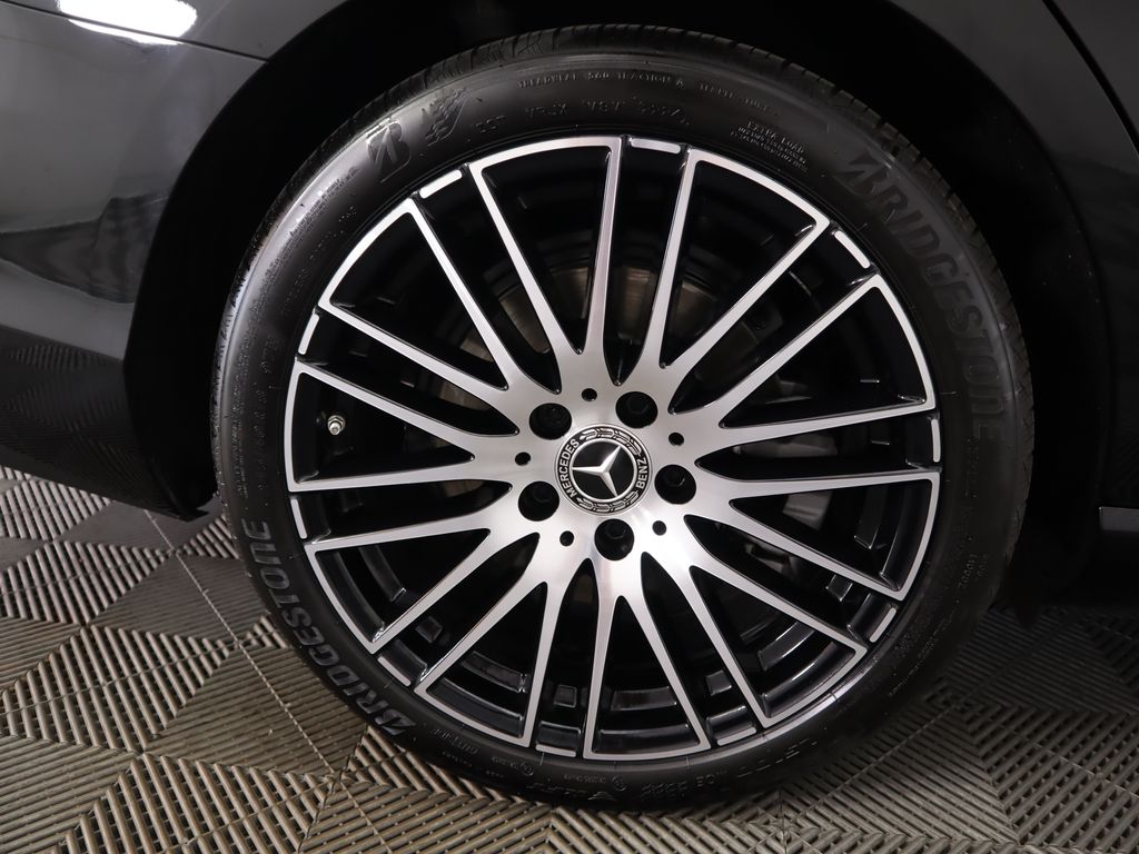 2025 Mercedes Benz C 300 photo 32