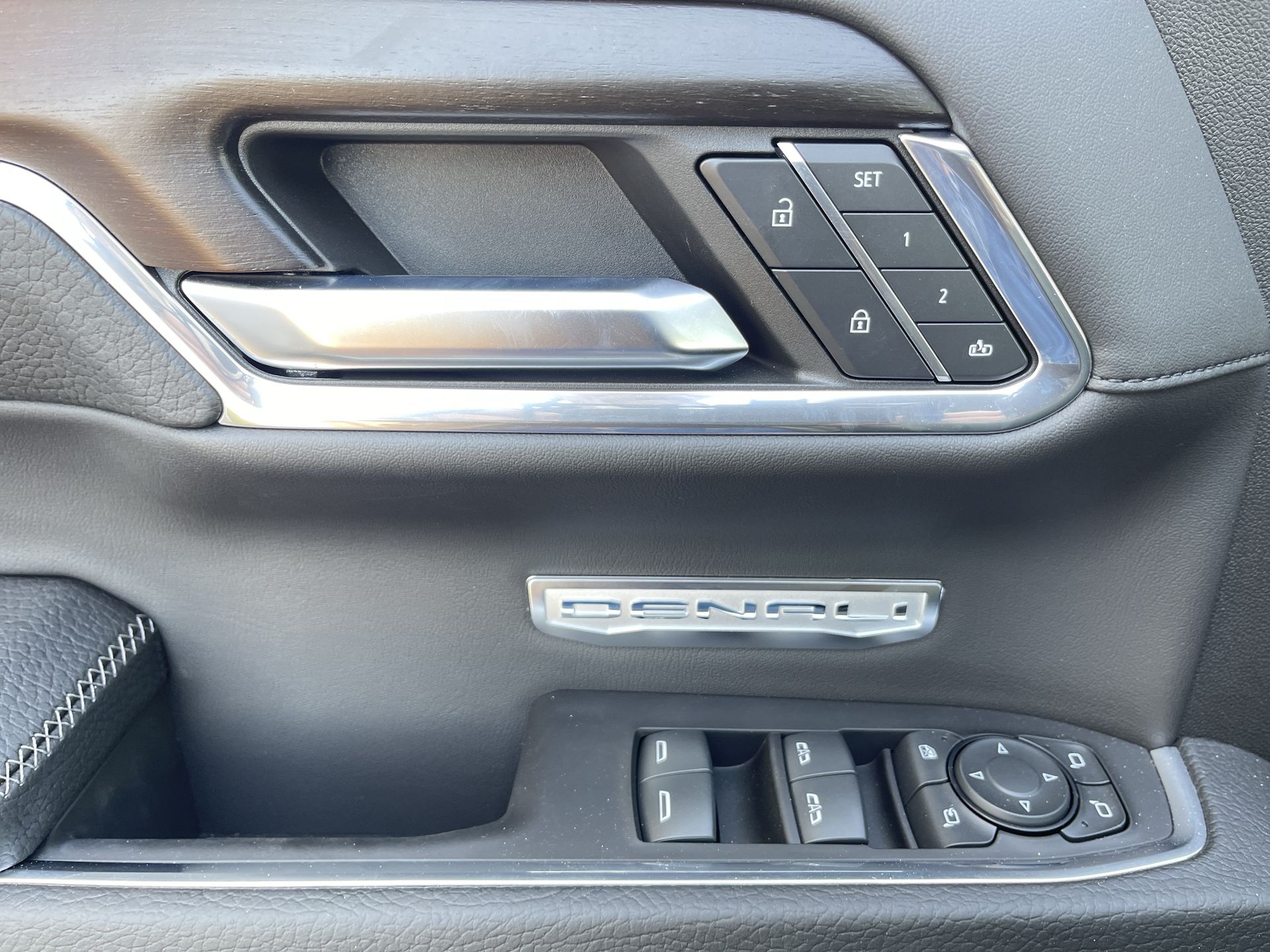 2024 Gmc Sierra 1500 Denali photo 19