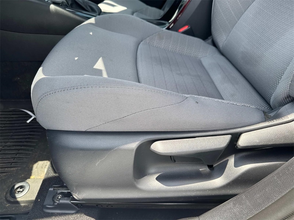 2025 Toyota Corolla SE photo 16