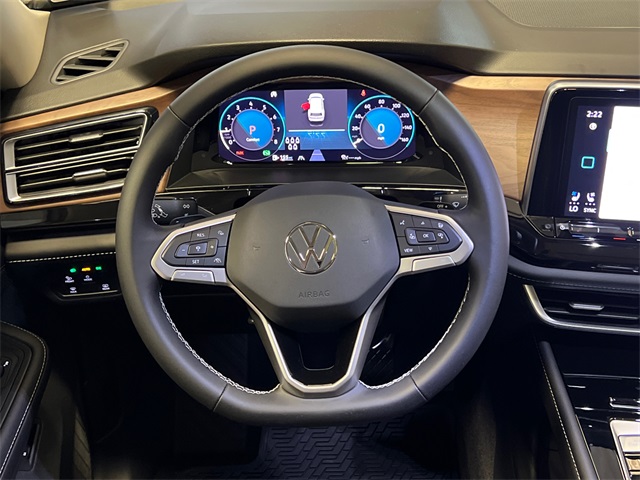 2026 Volkswagen Atlas SE Technology photo 13