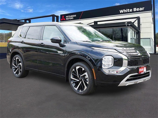 2025 Mitsubishi Outlander Plug-in Hybrid SEL's photo