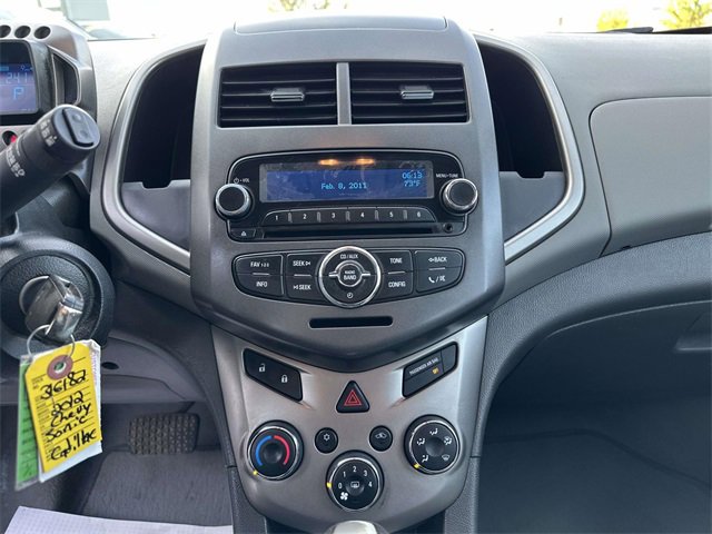 2012 Chevrolet Sonic LT photo 32