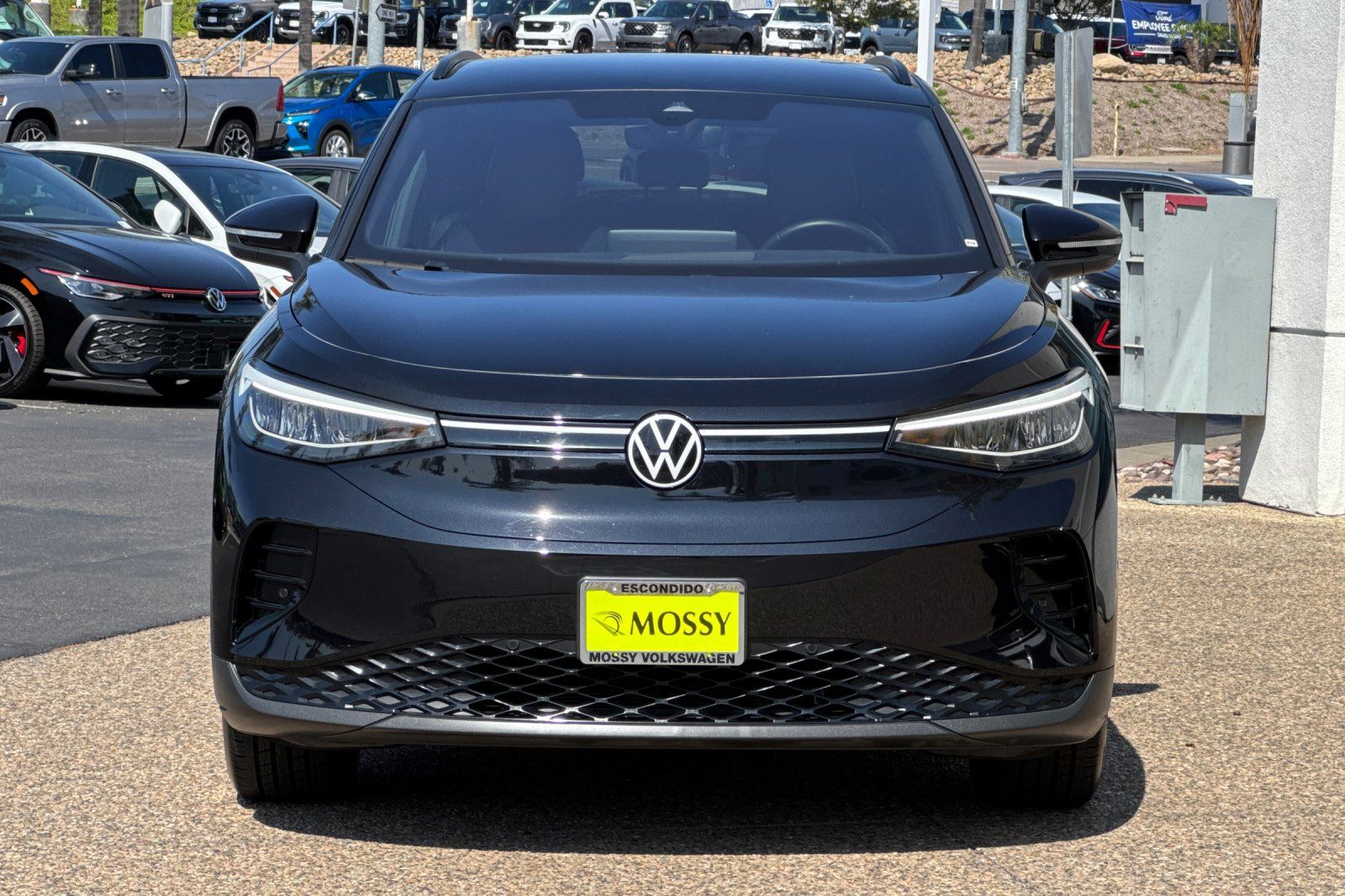 2023 Volkswagen ID.4 Pro photo 8