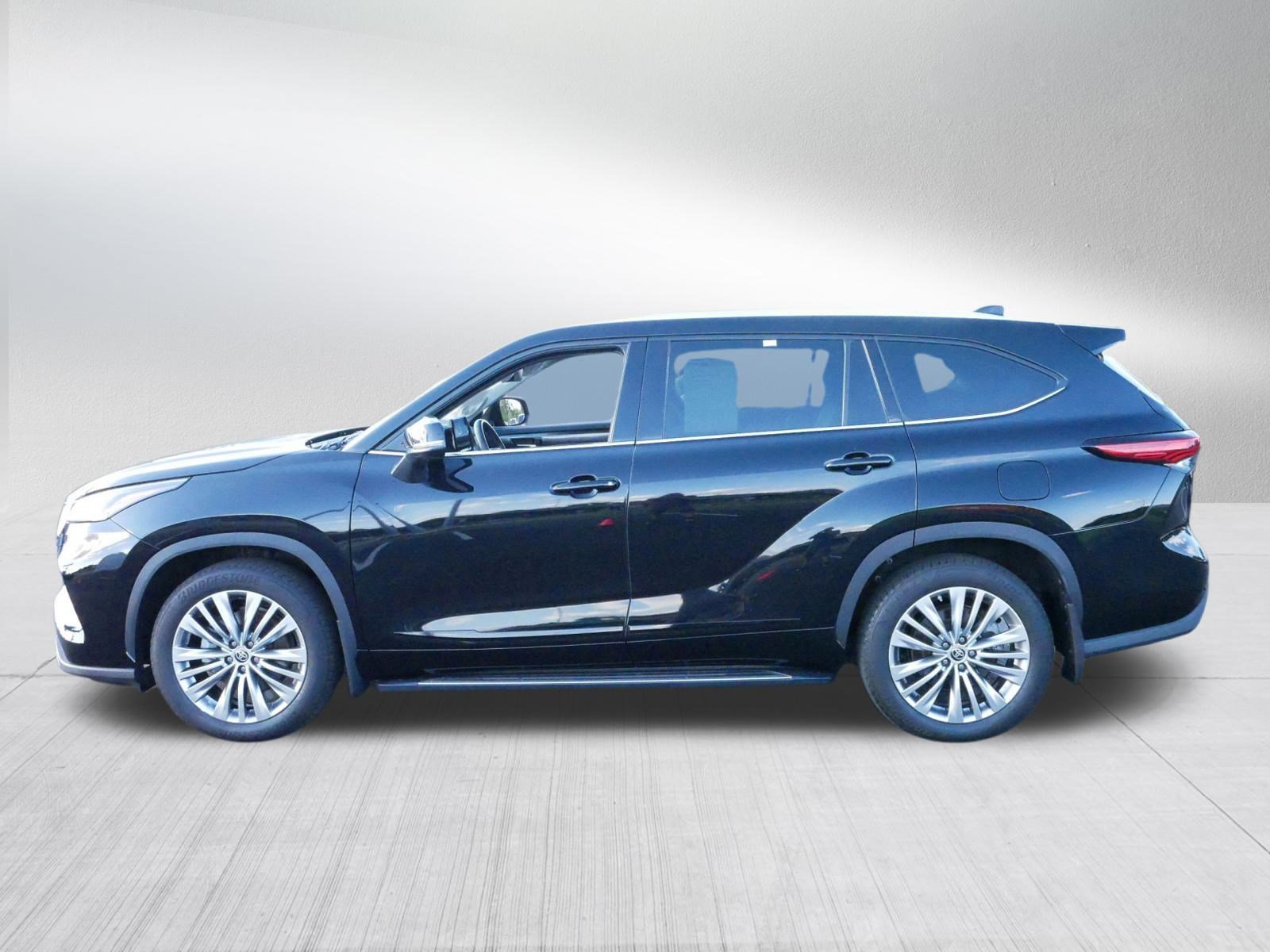 2022 Toyota Highlander Platinum photo 4