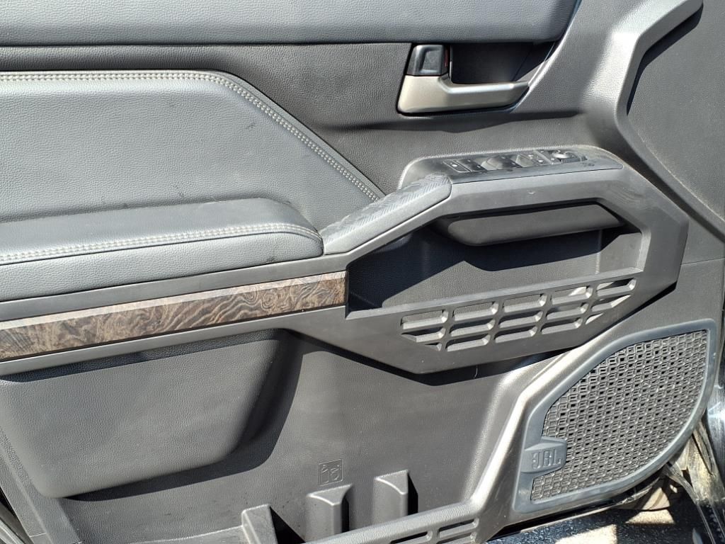 2024 Toyota Tacoma Limited photo 12
